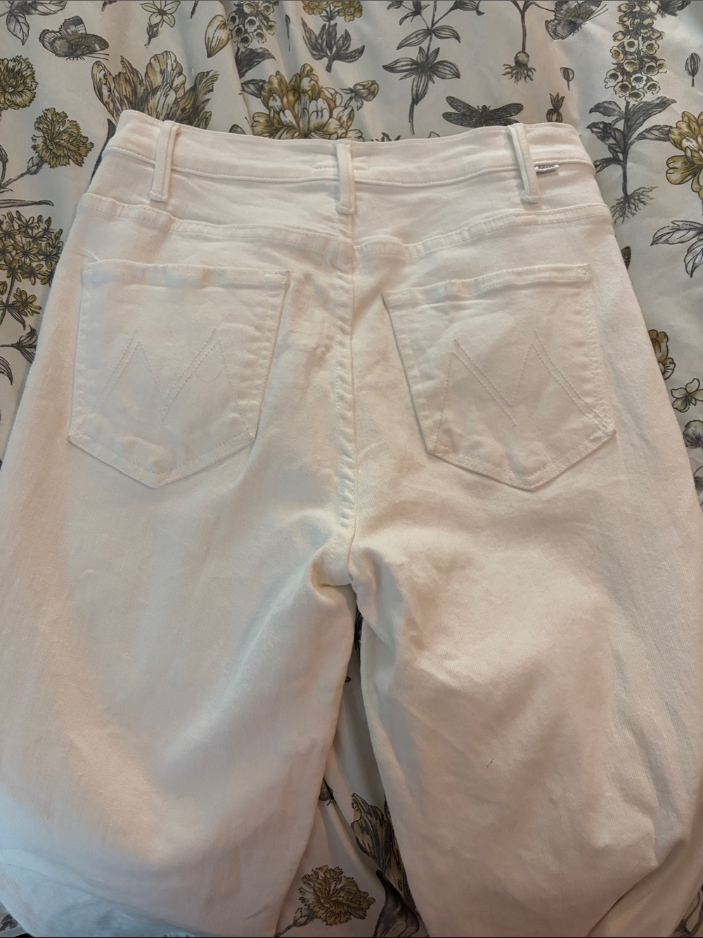 MOTHER White Wide-Leg Frayed-Hem Jeans - Picture 5 of 5